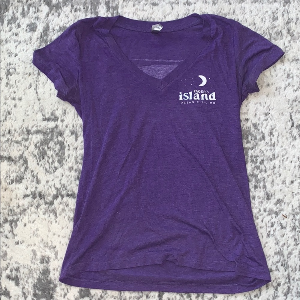 Fager’s Island V-Neck Tee